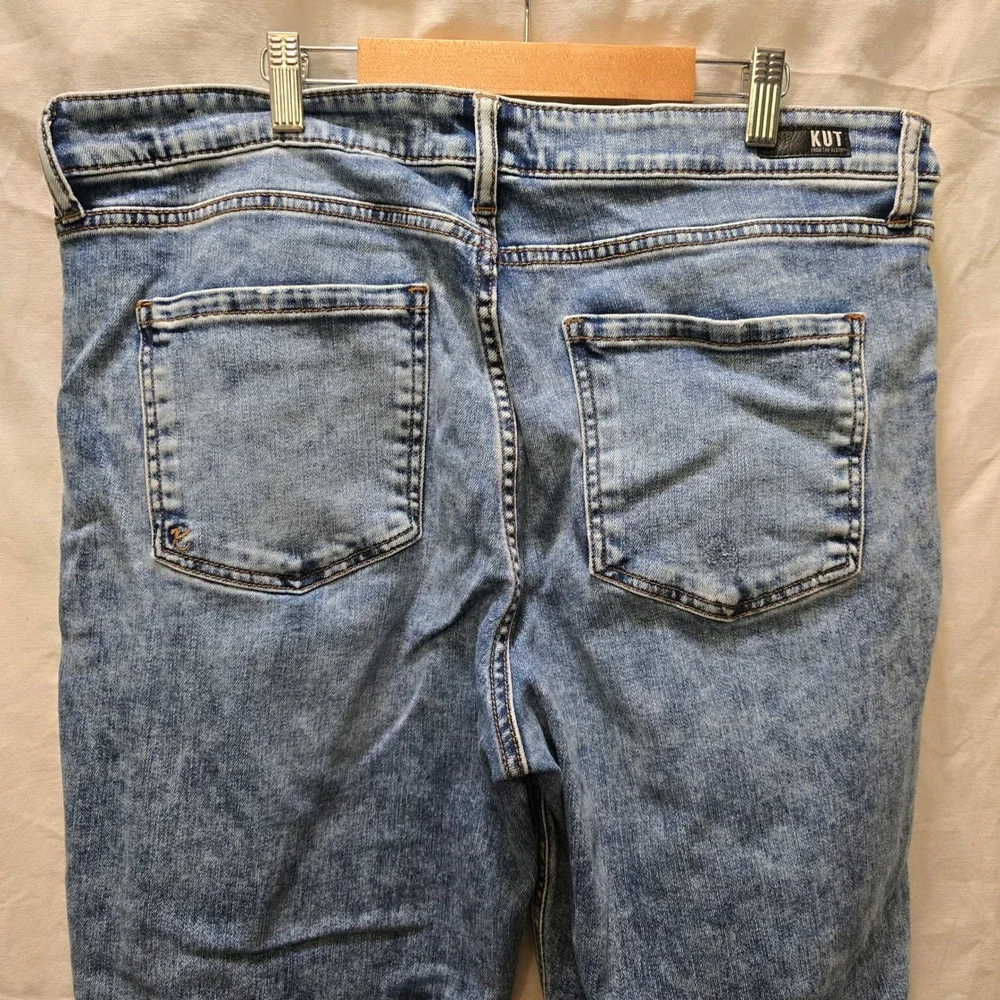 KUT from the Kloth Naomi Girlfriend Ankle Jeans‎ Distressed Denim Size 16